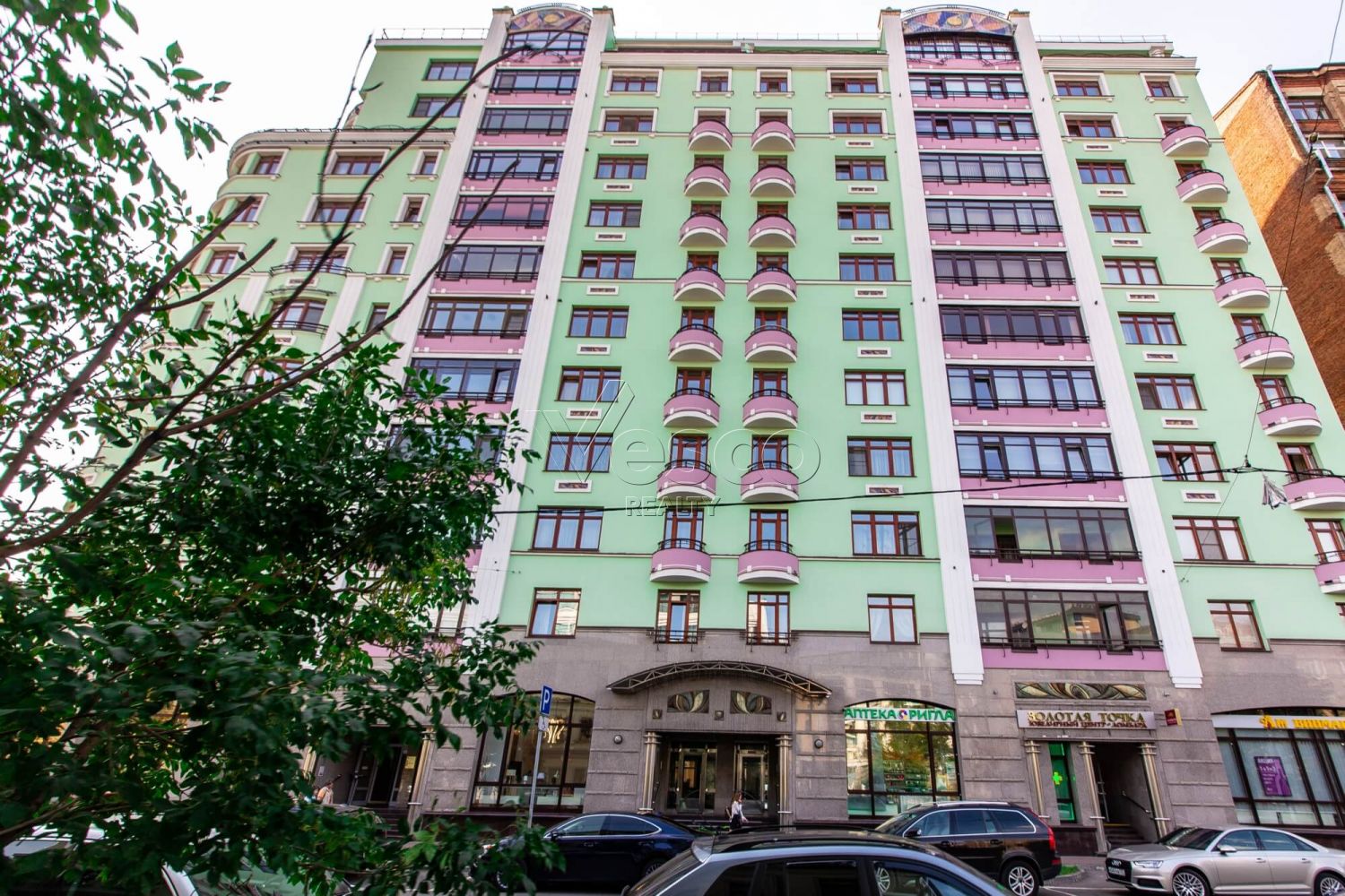 Пентхаус с террасой площадью 300 м²