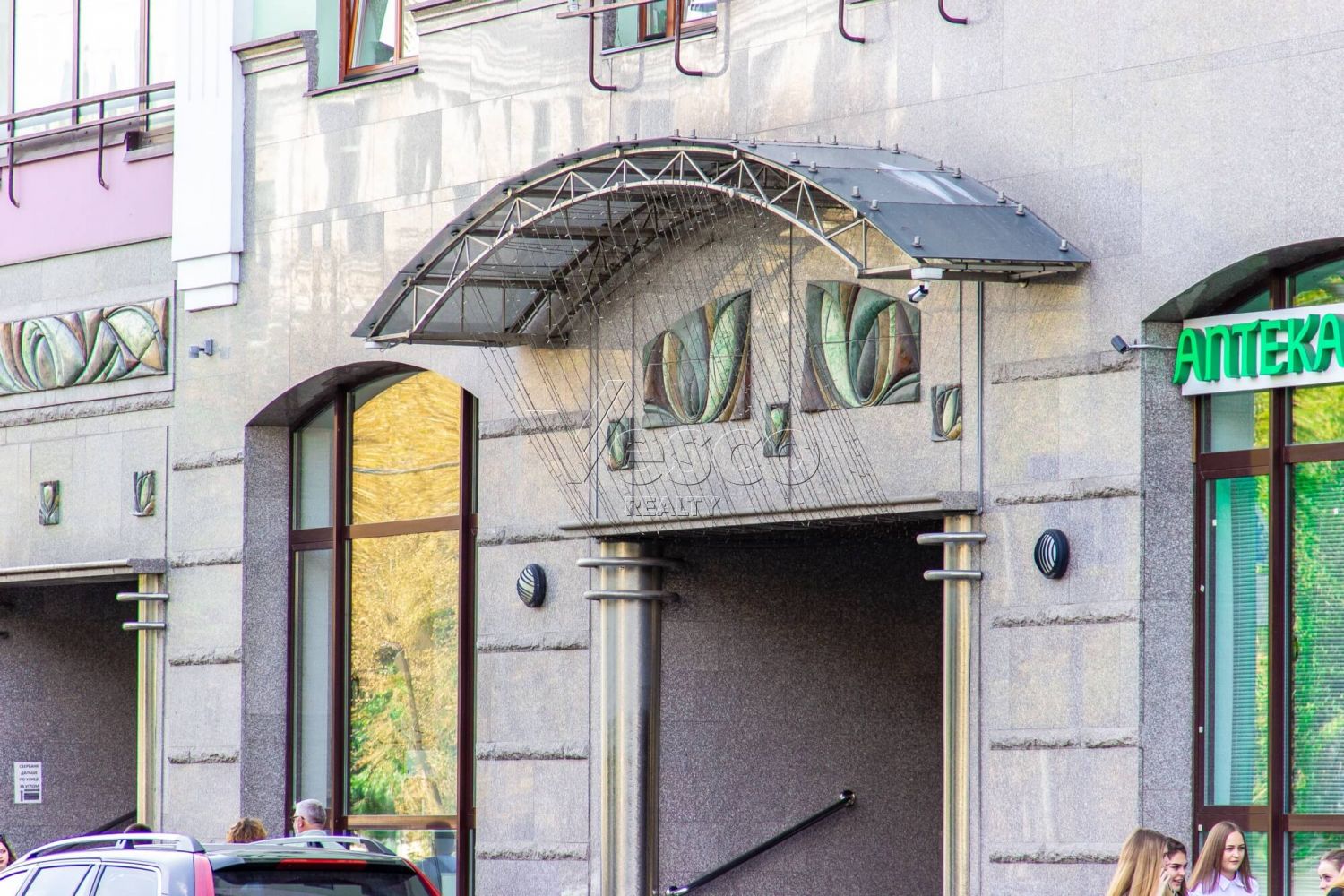 Пентхаус с террасой площадью 300 м²