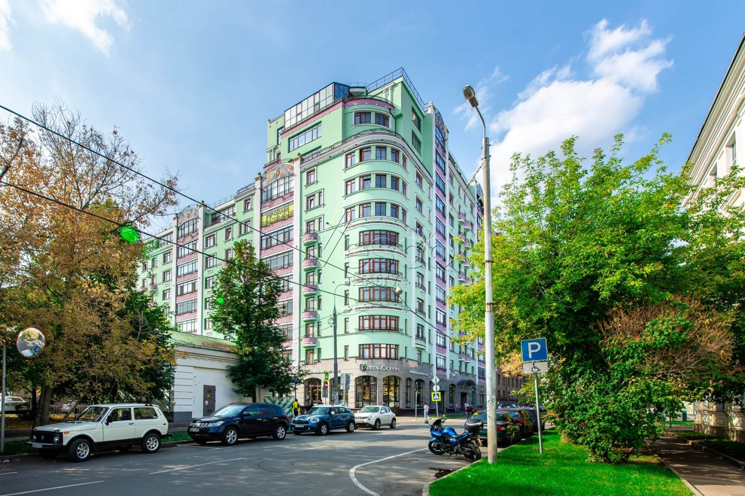 Пентхаус с террасой площадью 300 м²