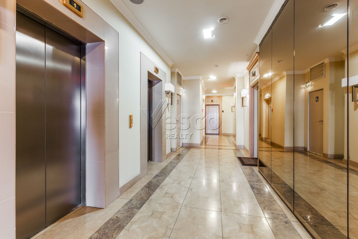 Пентхаус с террасой площадью 306.3 м²