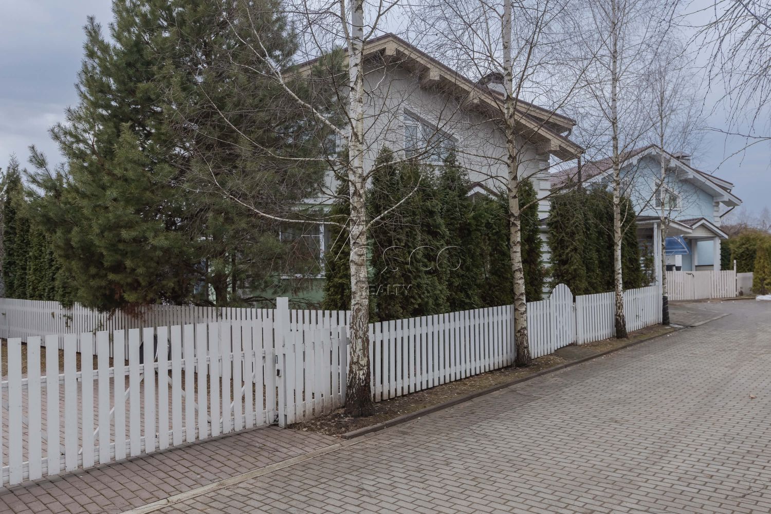 Коттедж под ключ в камерном коттеджном поселке на 9 домов