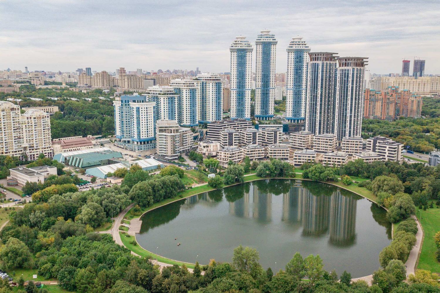 Пентхаус с террасой площадью 208.7 м²