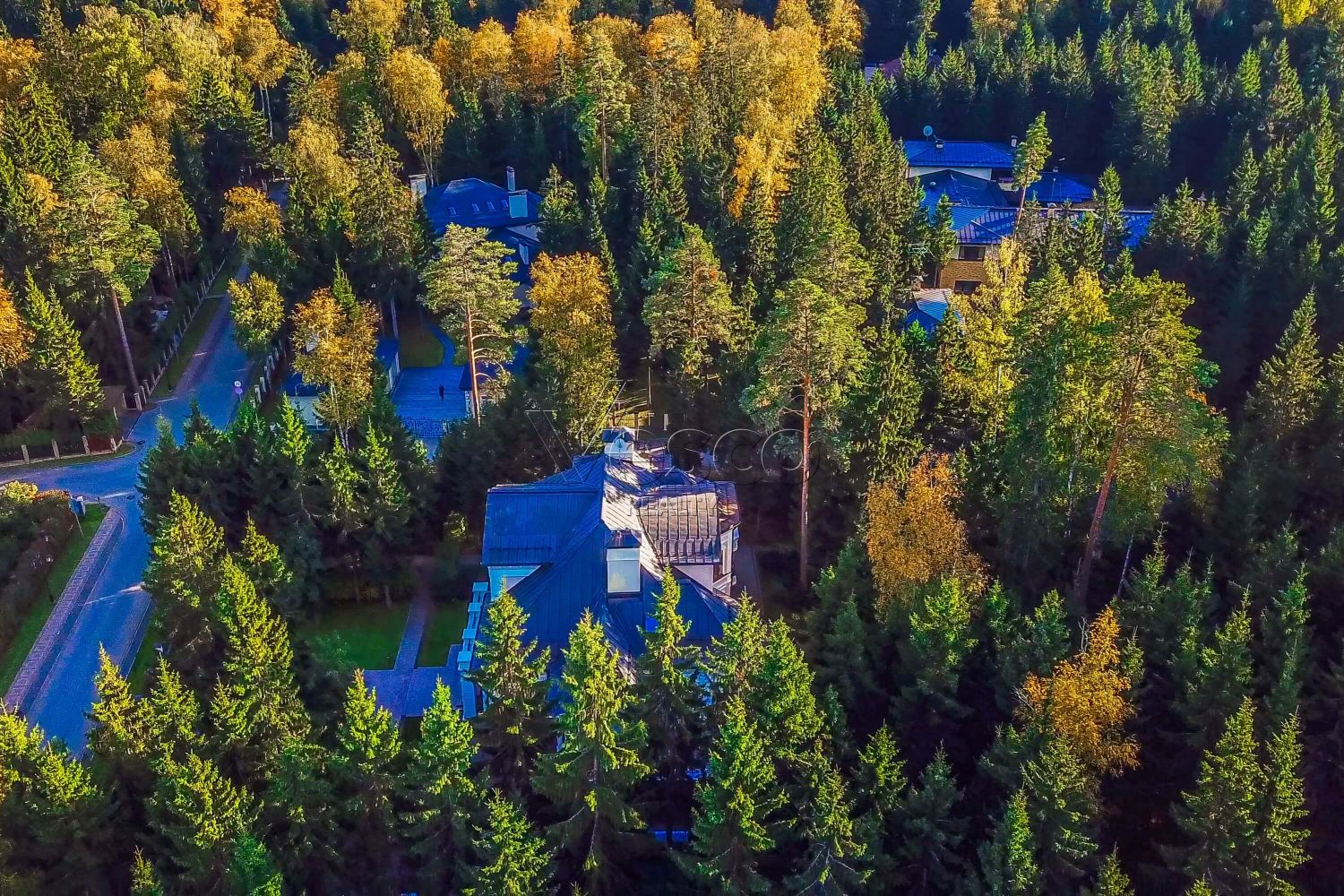 Тупиковый участок в элитном поселке