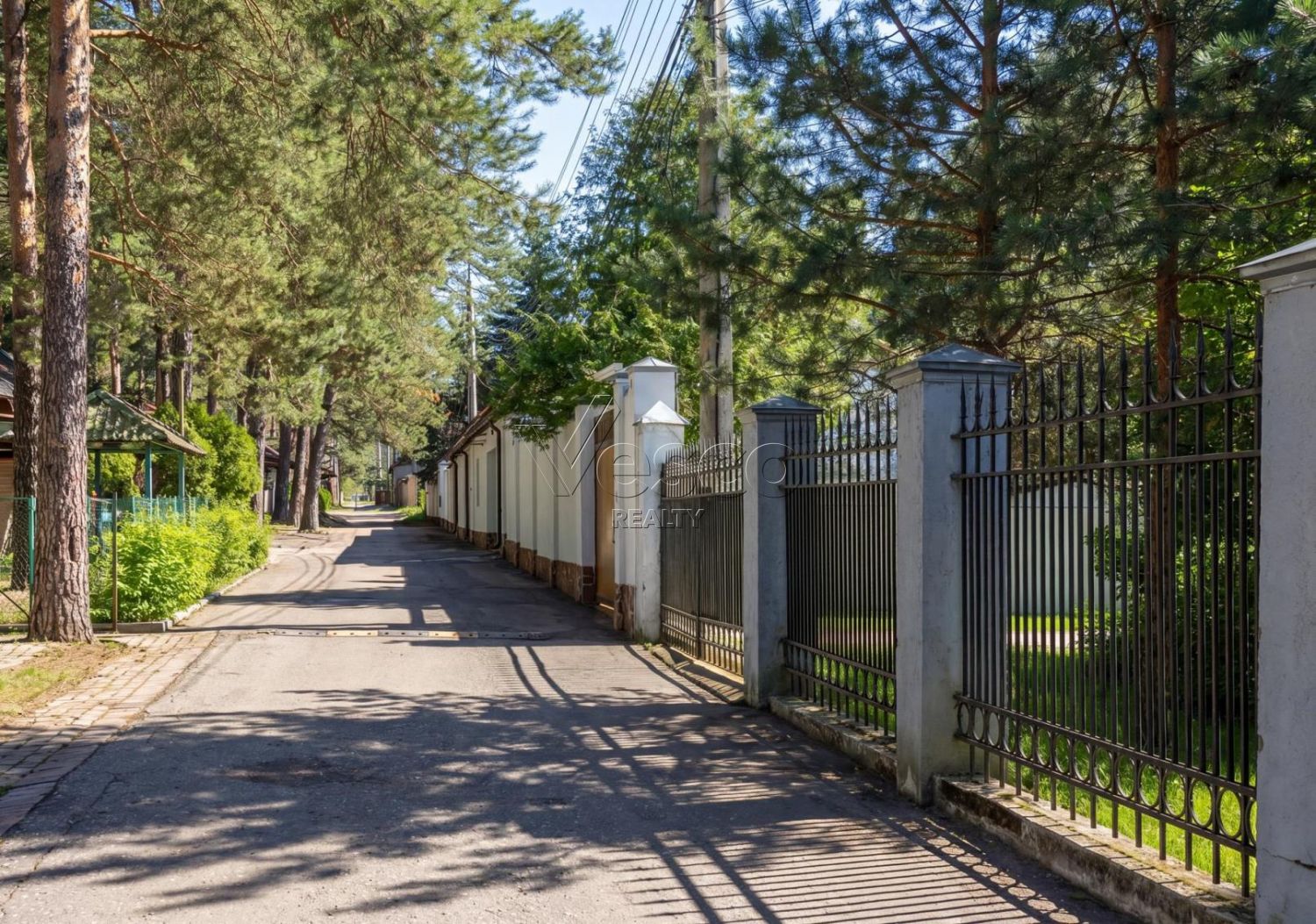 Рельефный участок правильной форы