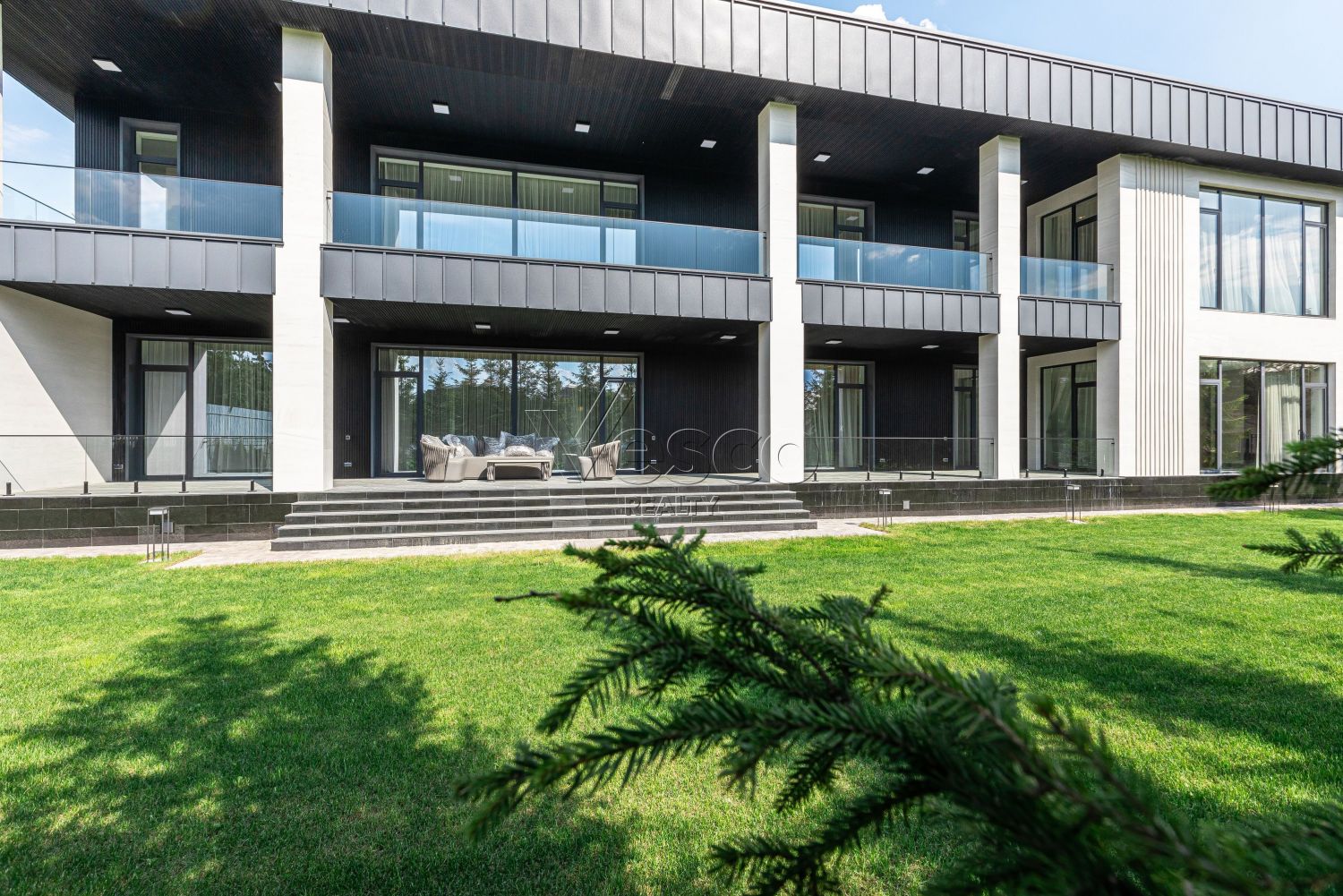 Новая семейная резиденция в Agalarov Estate