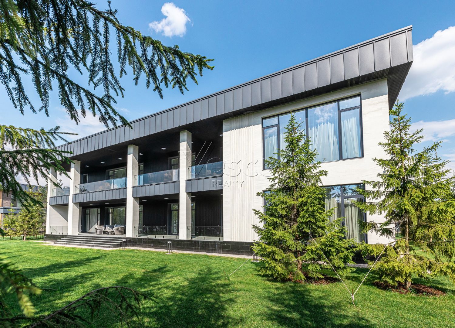 Новая семейная резиденция в Agalarov Estate