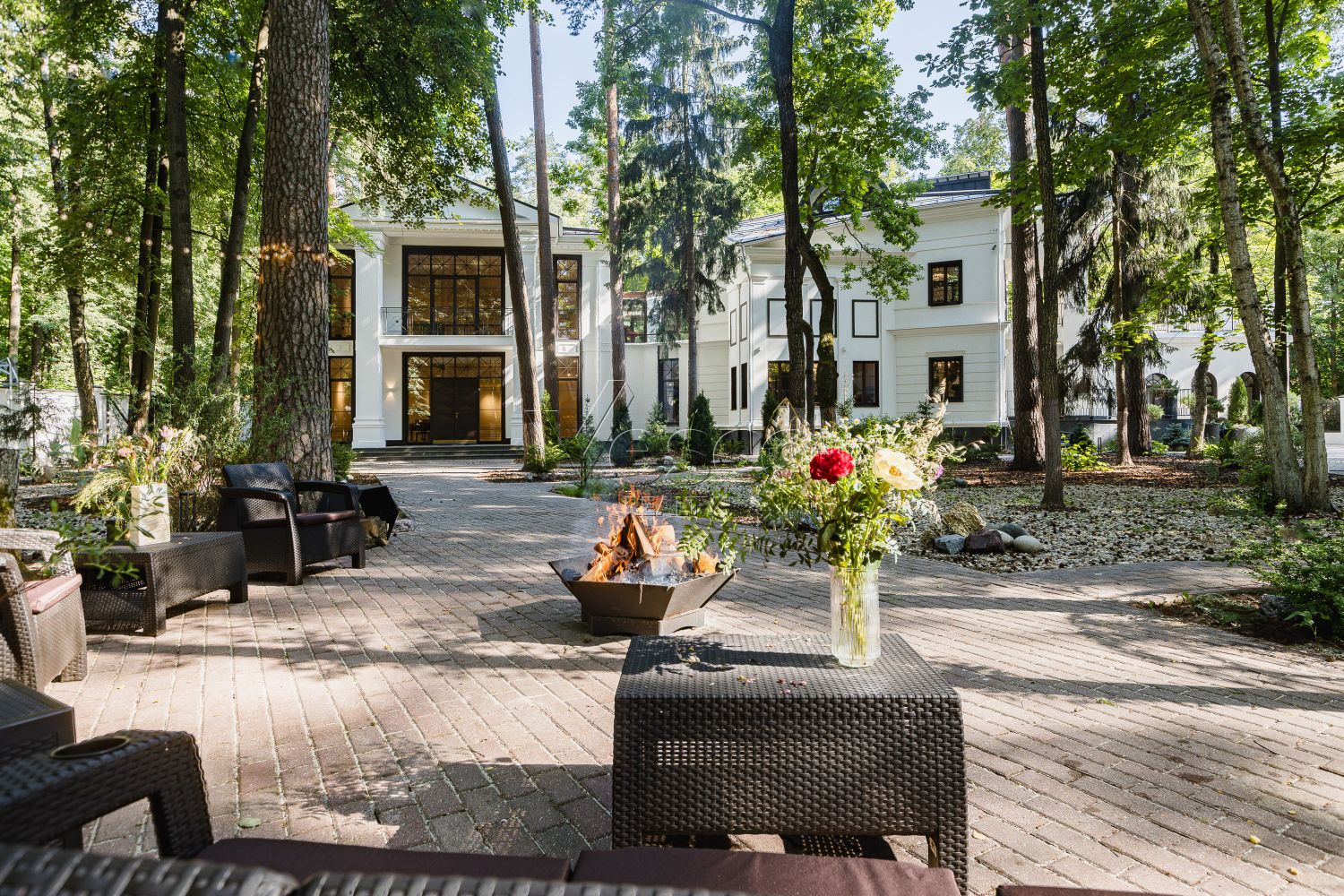 Загородный дом в неоклассическом стиле