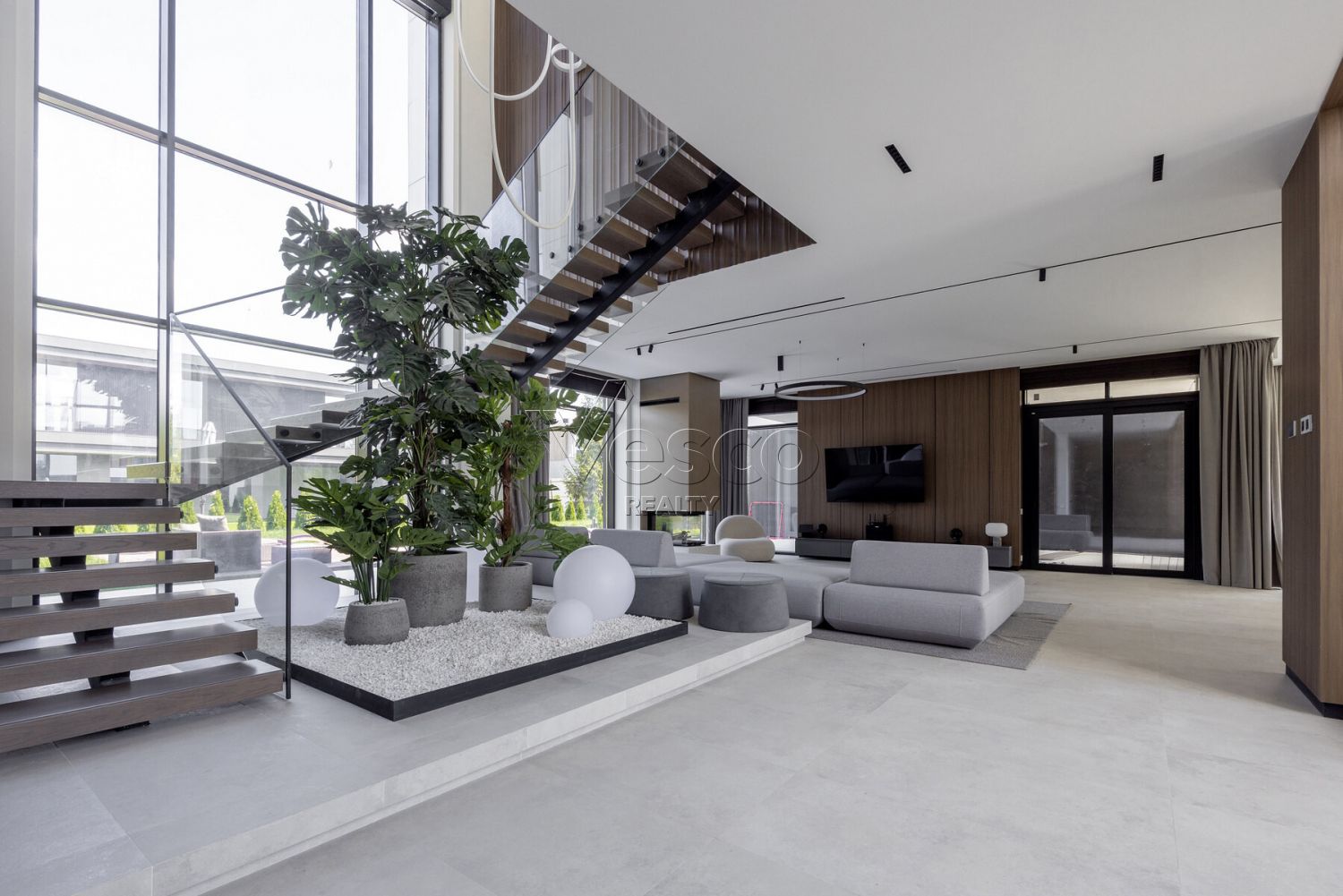 Дом в Agalarov Estate: хай‑тек и комфорт
