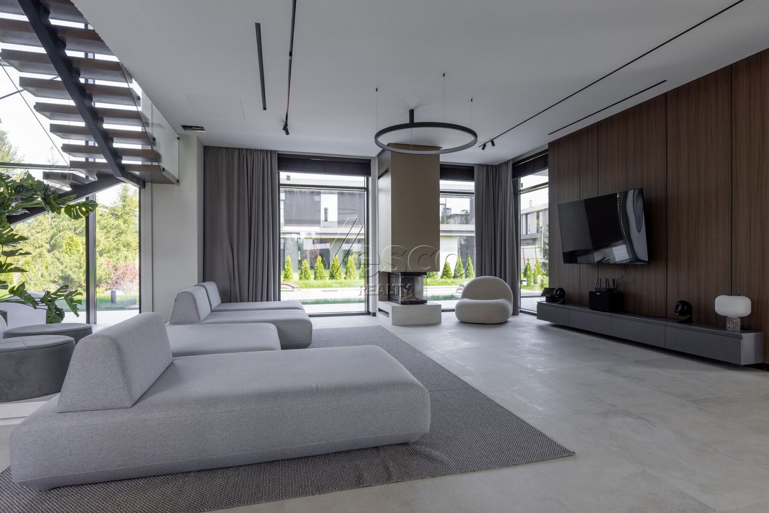 Дом в Agalarov Estate: хай‑тек и комфорт