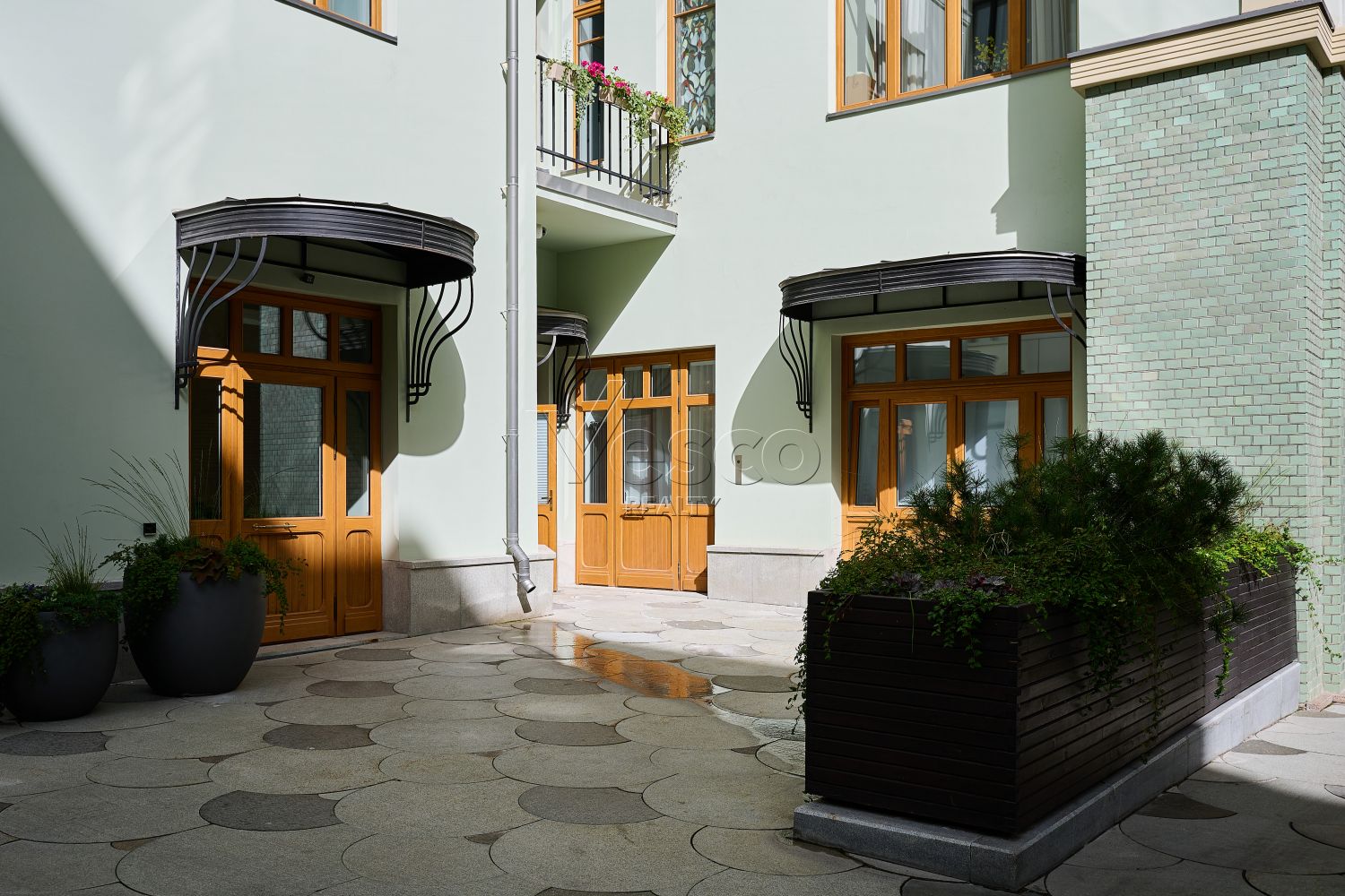 Апартаменты с дизайнерским ремонтов в клубном комплексе класса de luxe