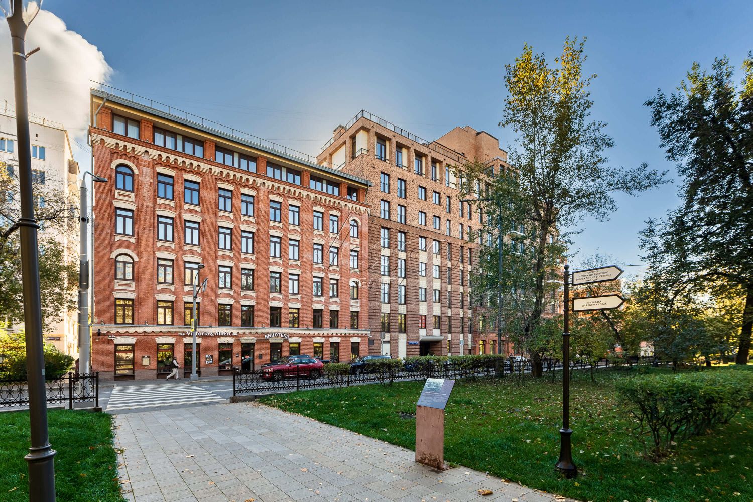Квартира площадью 100 м²