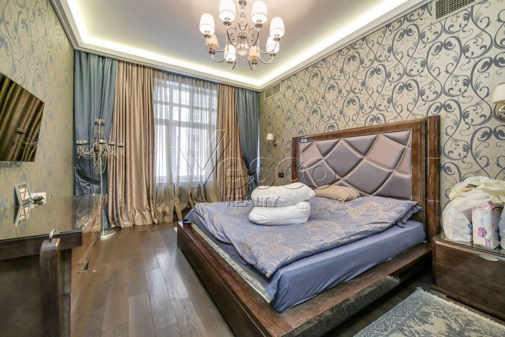 Квартира площадью 183.9 м²