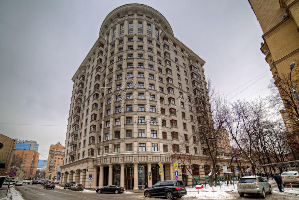 Квартира площадью 183.9 м²