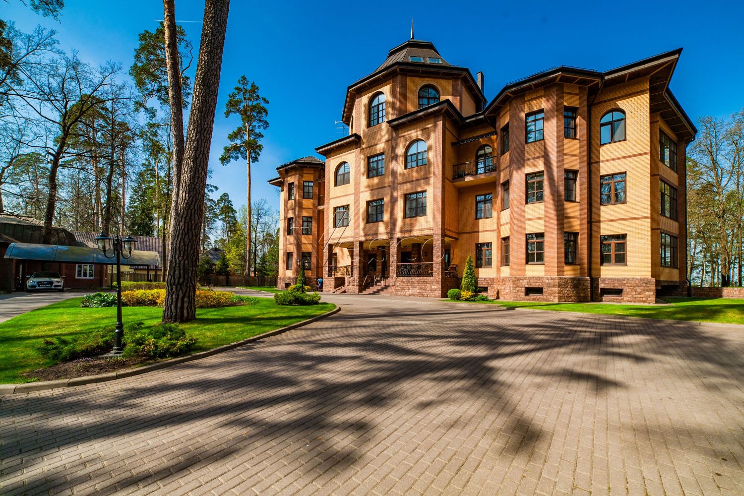 Квартира в Московской области площадью 450 м²