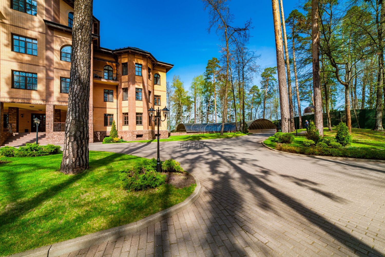 Квартира в Московской области площадью 450 м²