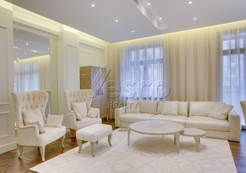 Квартира площадью 202.4 м²