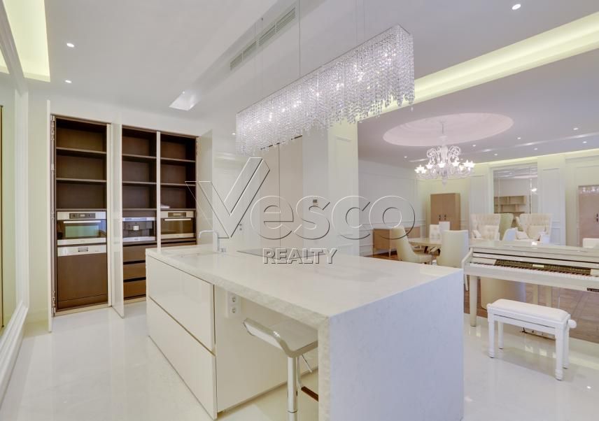 Квартира площадью 202.4 м²