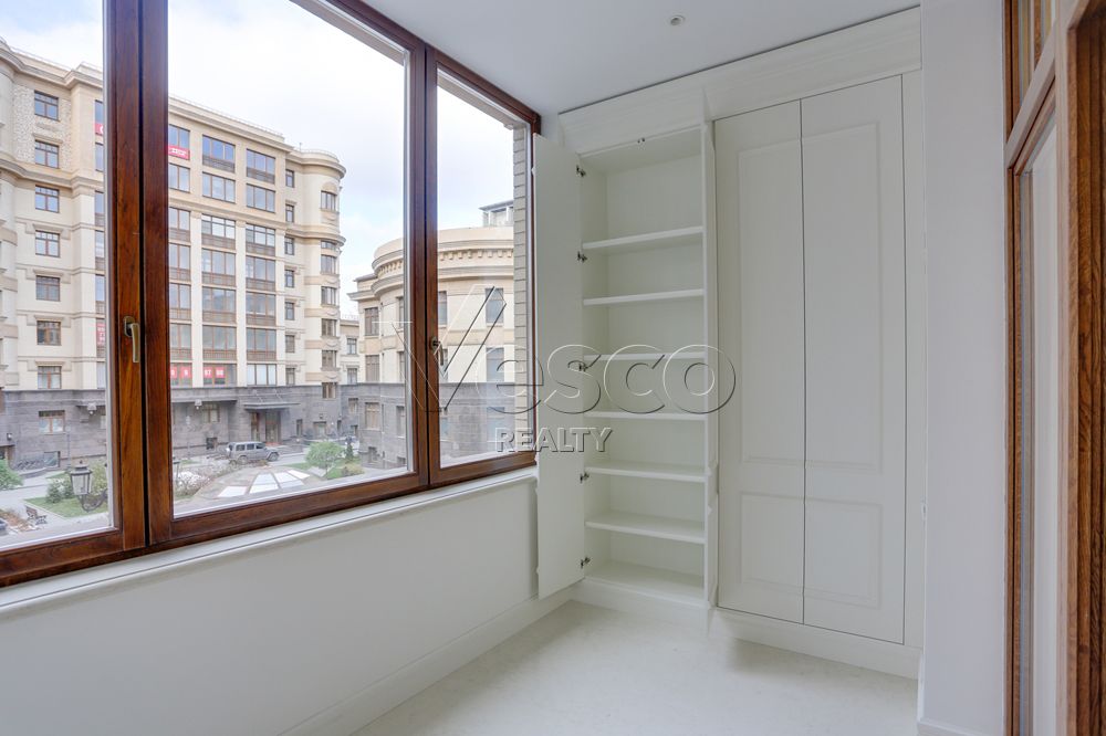 Квартира площадью 202.4 м²