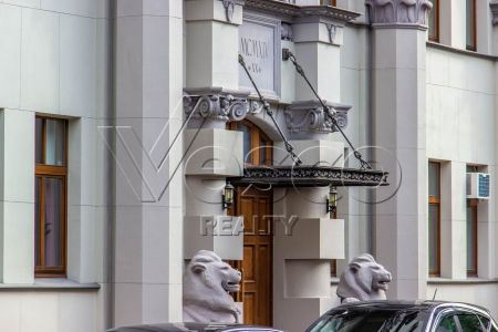 Дом со Львами