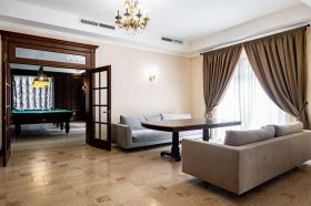 Дом с олимпийским бассейном