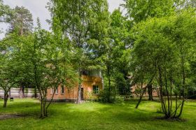 Лесной участок правильной формы