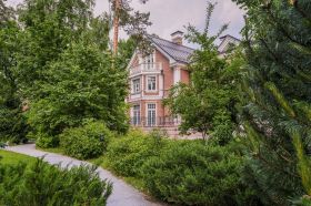Особняк в классическом английском стиле