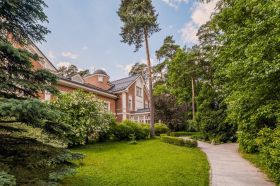 Особняк в классическом английском стиле