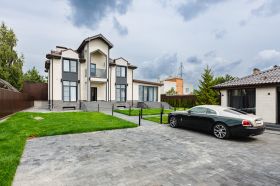 Новый коттедж с премиальной отделкой "под тапочки"