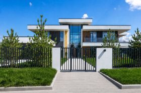 Дом в Agalarov Estate: хай‑тек и комфорт