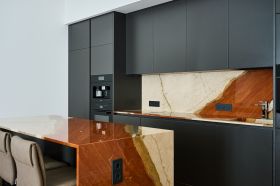 Апартаменты с дизайнерским ремонтов в клубном комплексе класса de luxe