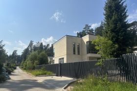 Кирпичный коттедж без отделки в ОКП
