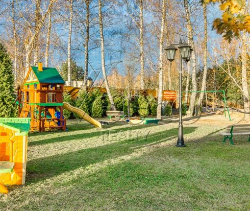 Кирпичный коттедж под чистовую отделку в прекрасном посёлке