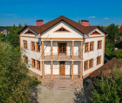 Дом в классическом стиле