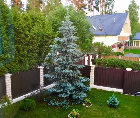 Коттедж под ключ на благоустроенном участке с баней