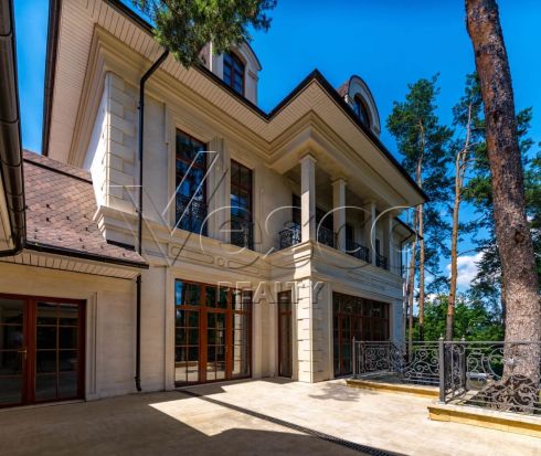 Классический особняк в сердце Жуковки