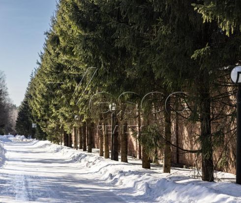 Большой участок в камерном поселке