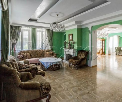 Качественный дом с дорогой отделкой и мебелью