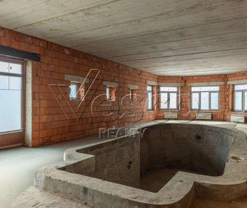 Загородный дом под отделку