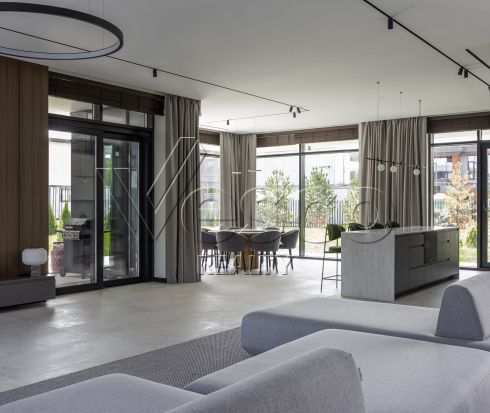 Дом в Agalarov Estate: хай‑тек и комфорт