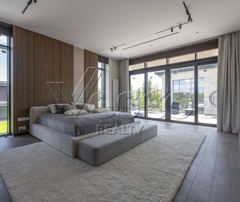 Дом в Agalarov Estate: хай‑тек и комфорт