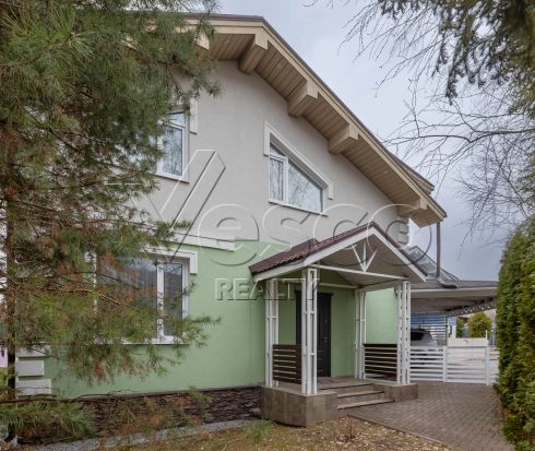 Коттедж под ключ в камерном поселке на 9 домов