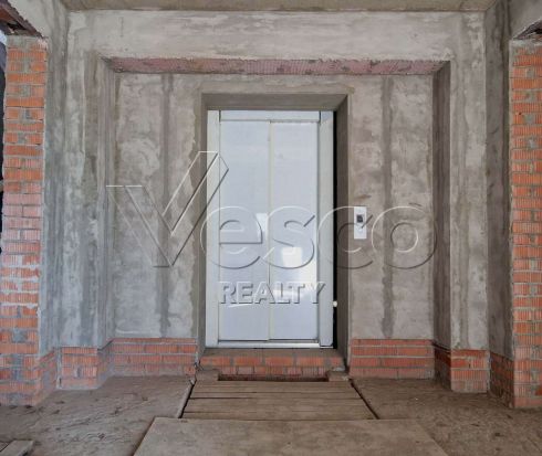 Современный дом 940 кв.м с бассейном
