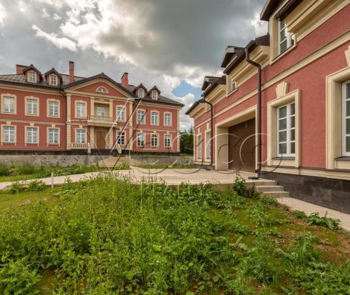 Качественный дом в стиле итальянского палаццо