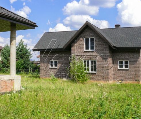 Коттедж в классическом стиле под отделку в поселке "Риверсайд"